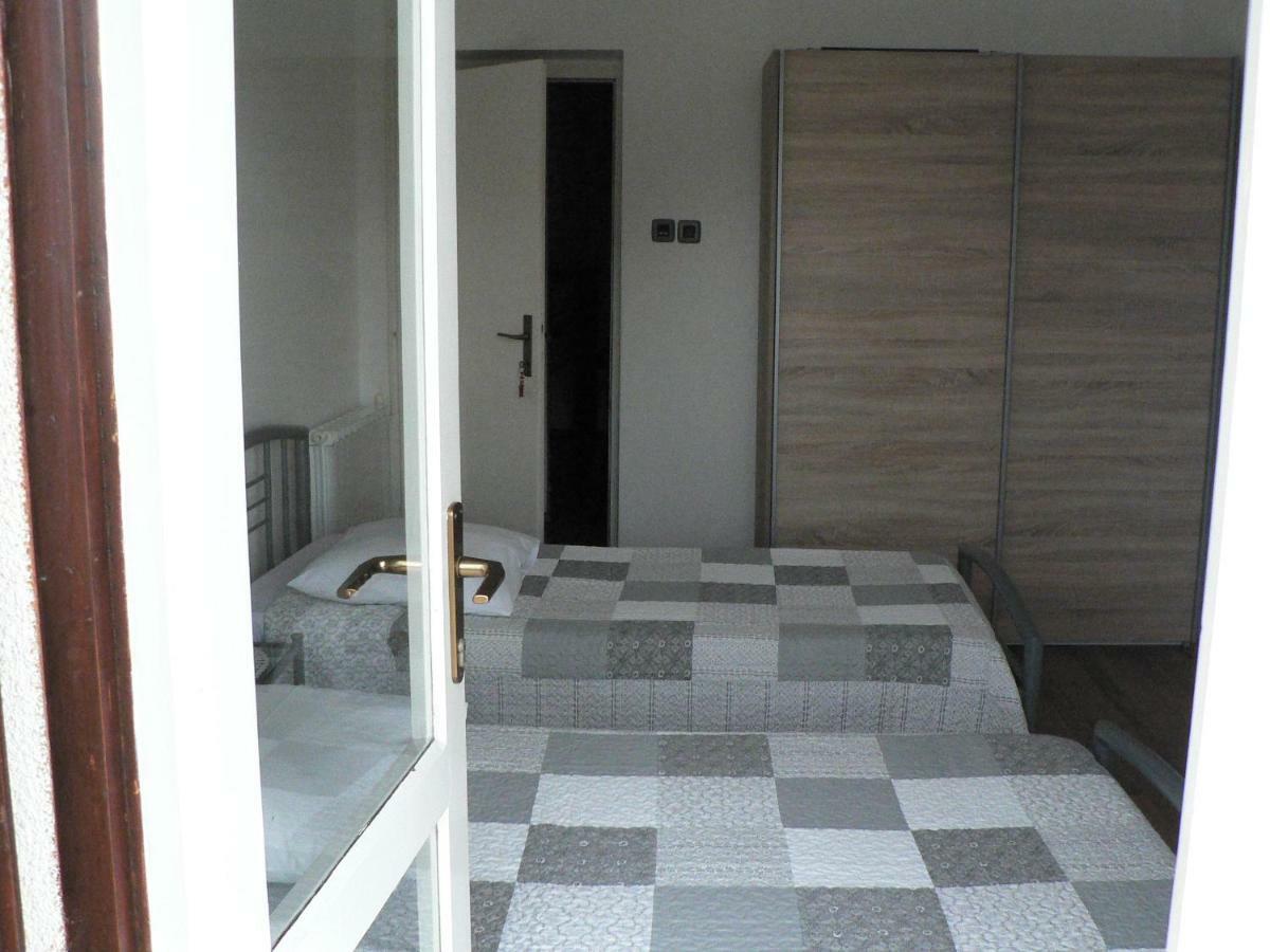 Apartman Mare Pula Exterior foto
